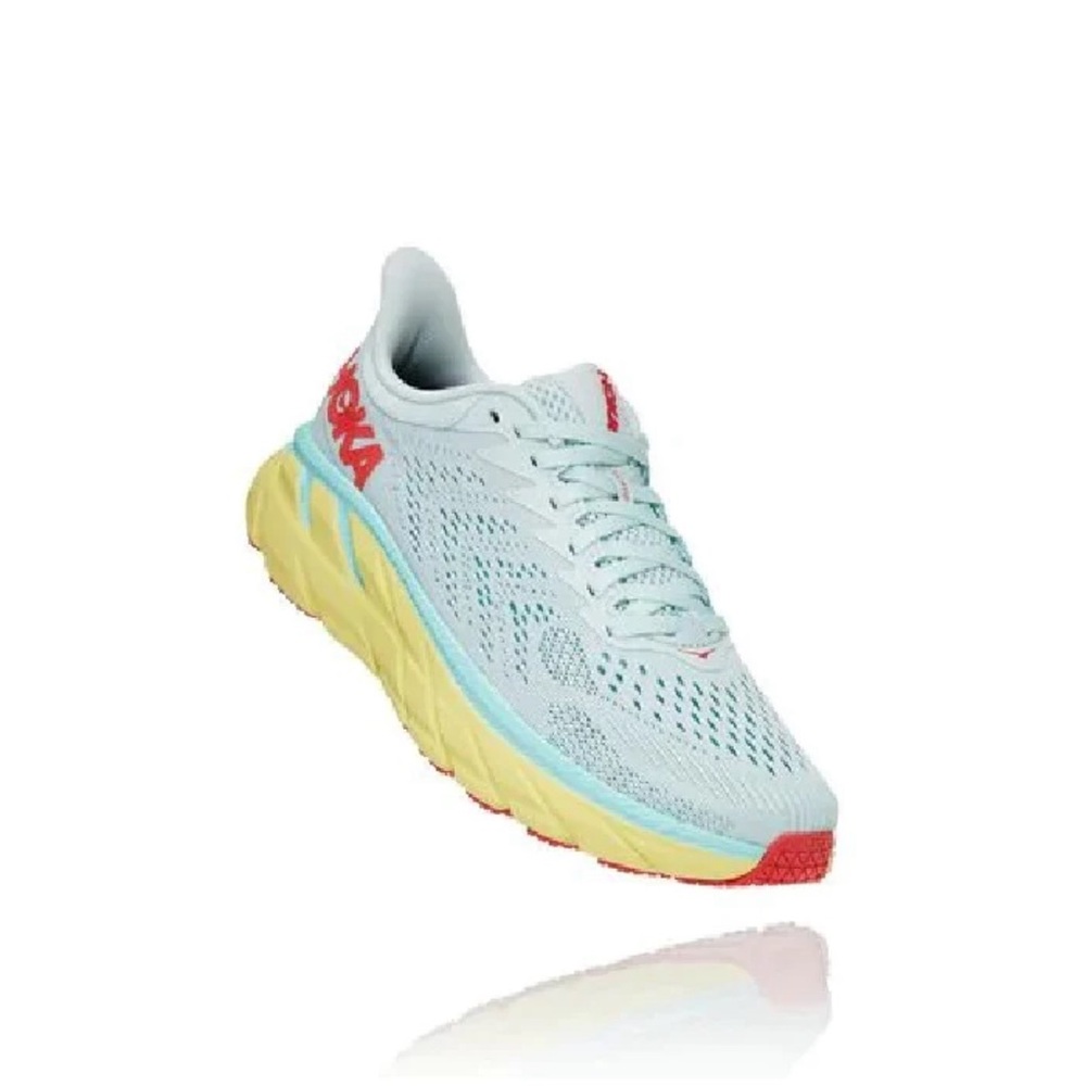 Hoka Clifton 7 Running Shoes Women’s 8 Wide in original box.